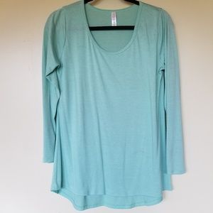 LuLaRoe Lynnae - mint long sleeve